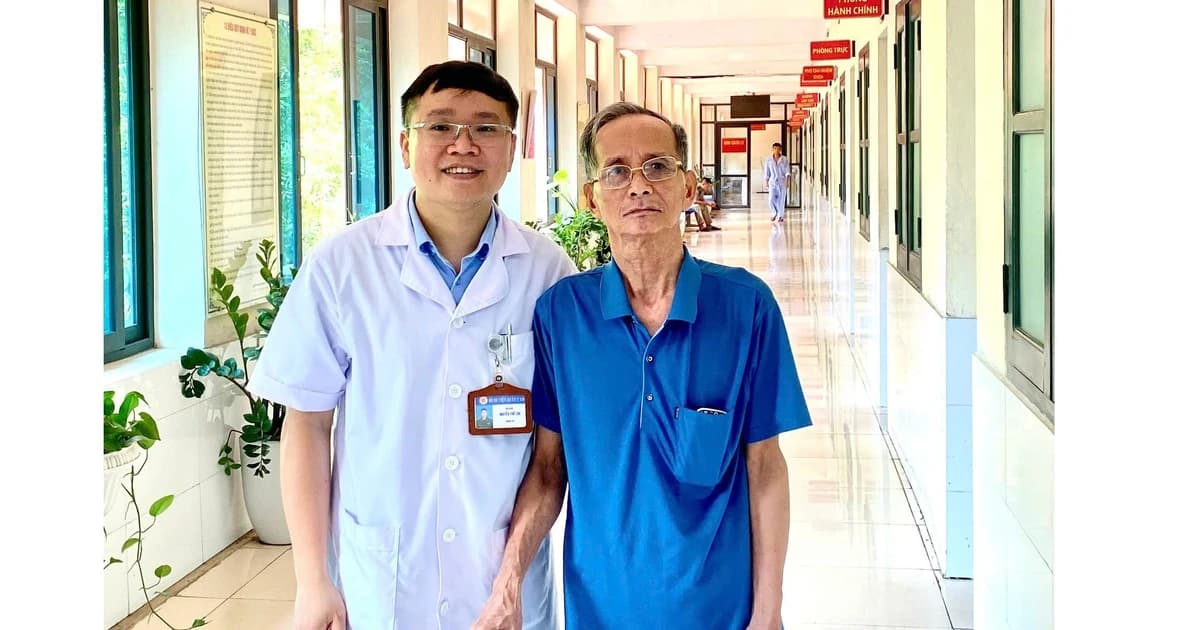 Nguyễn Thế Lưu - Bác sĩ trẻ hết lòng vì người bệnh, tận tâm với học trò