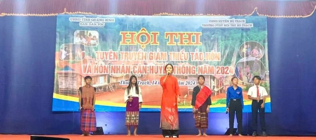 Hành trình để văn hóa Bru - Vân Kiều không mờ nhạt trong trường học