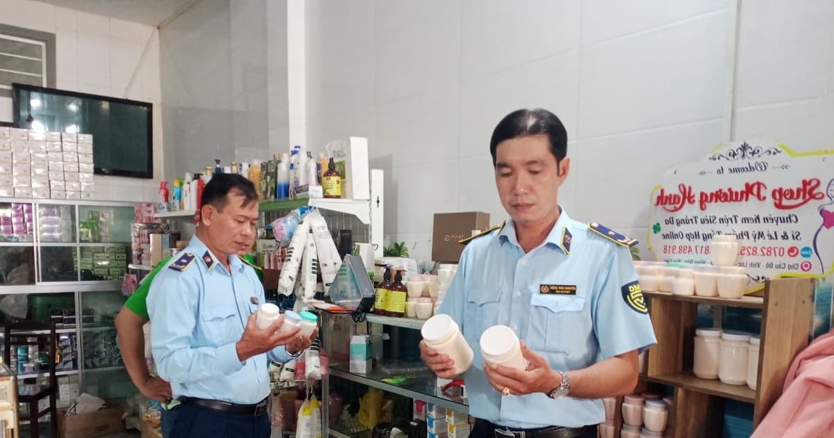 Loại mỹ phẩm nào đang được Bộ Y tế chỉ đạo kiểm tra, xử lý trên toàn quốc?