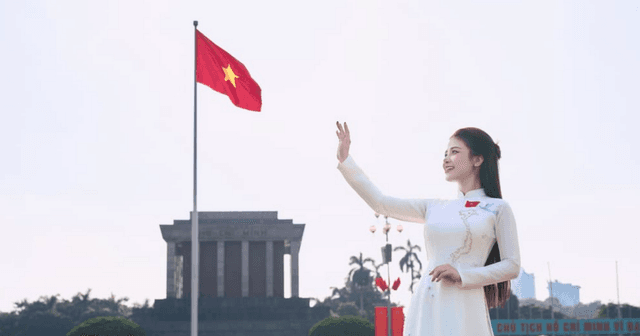 Dương Hoàng Yến ra mắt ca khúc mới mang tên 'Tổ quốc trong ánh mặt trời'