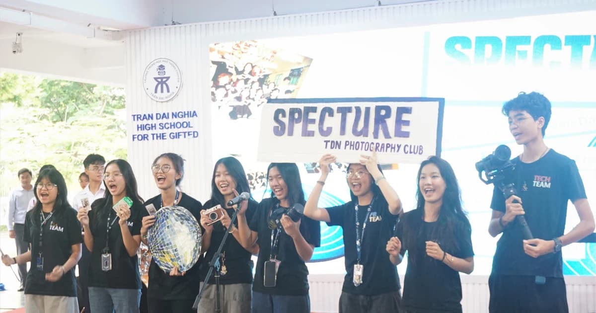 Tân học sinh trường chuyên hào hứng trải nghiệm câu lạc bộ tại ‘ngôi nhà mới'