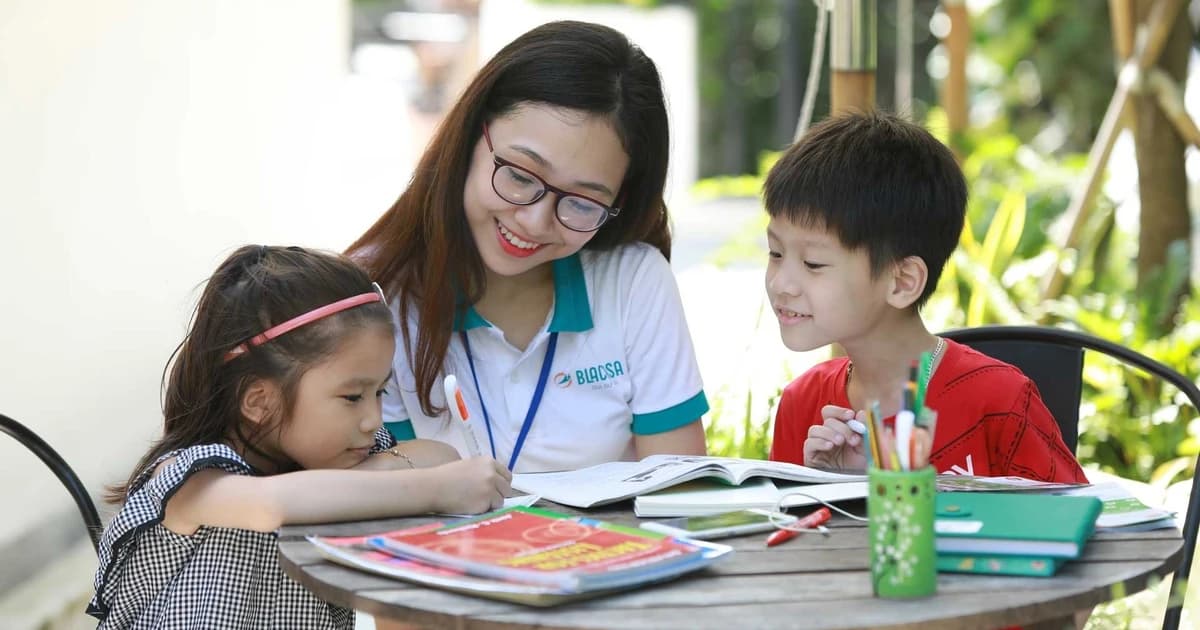Vì sao điểm chuẩn sư phạm ở mức kỷ lục?