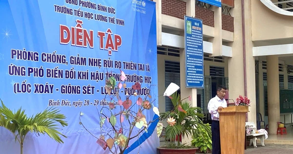 Trang bị kiến thức ứng phó rủi ro thiên tai cho học sinh Tiểu học