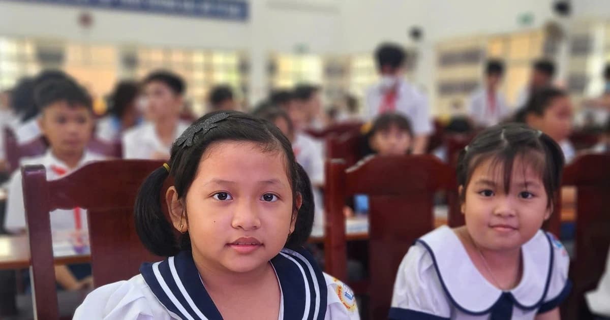 Nghị quyết 71-NQ/TW: Đặt nhà giáo vào vị trí 'trái tim' của giáo dục