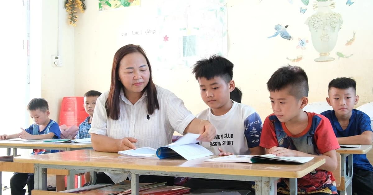 Xây dựng trường nội trú liên cấp xã biên giới: 'Nội trú' ở trường bán trú