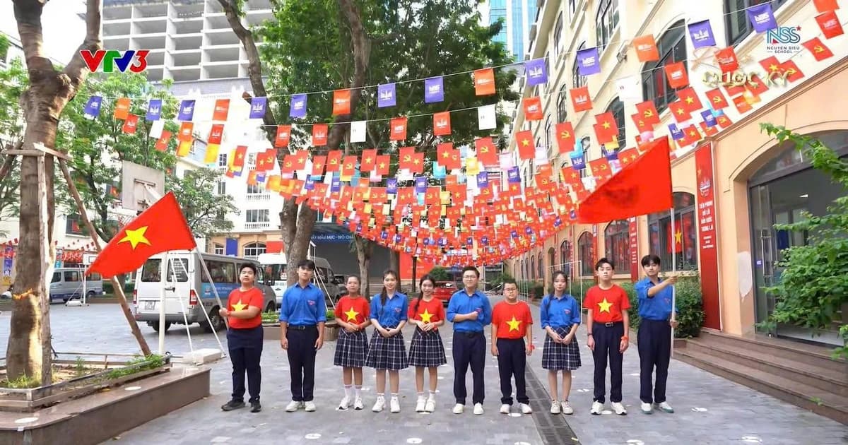 Ấn tượng MV 'Tuổi trẻ thế hệ Bác Hồ' bằng 9 ngôn ngữ chào Quốc khánh
