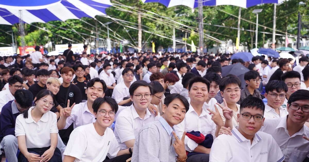 Trường Đại học Bách khoa TPHCM chào đón gần 6.000 tân sinh viên