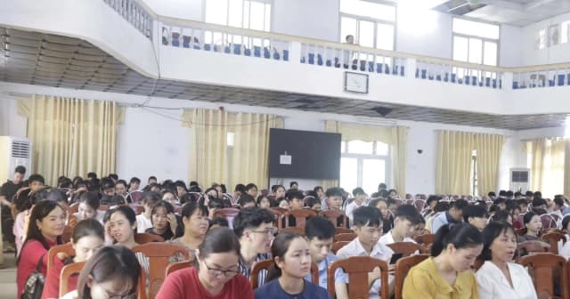 Giúp tân sinh viên học tập hiệu quả và chủ động hơn