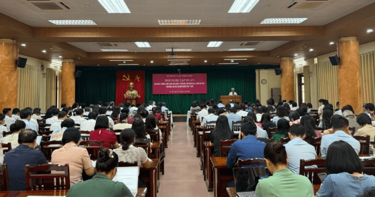 Bồi dưỡng kỹ năng lãnh đạo, quản lý văn hóa, văn nghệ qua 4 thập kỷ đổi mới