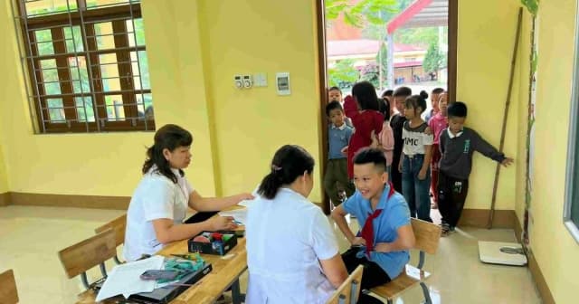 Bảo hiểm y tế mới cho học sinh, sinh viên: Bảo đảm quyền lợi chính đáng
