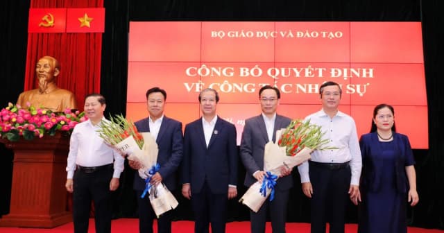 Bộ GD&ĐT công bố các quyết định về công tác nhân sự