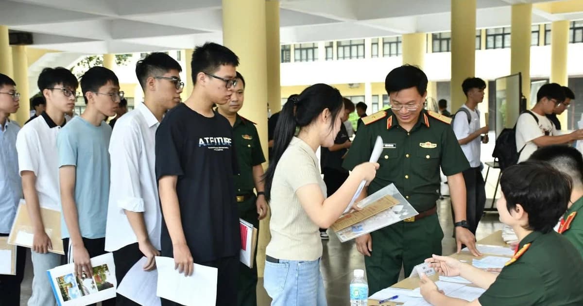 Học viện Kỹ thuật quân sự tổ chức nhập học cho tân sinh viên hệ dân sự
