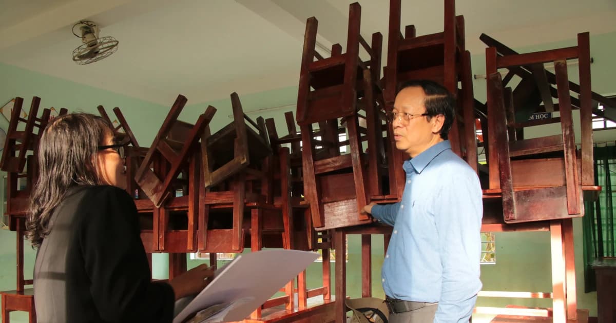 Thứ trưởng Phạm Ngọc Thưởng: Linh hoạt kế hoạch dạy bù cho học sinh sau lũ