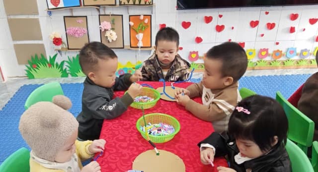 Quảng Ninh chi hơn 1.700 tỷ đồng mua sữa cho học sinh