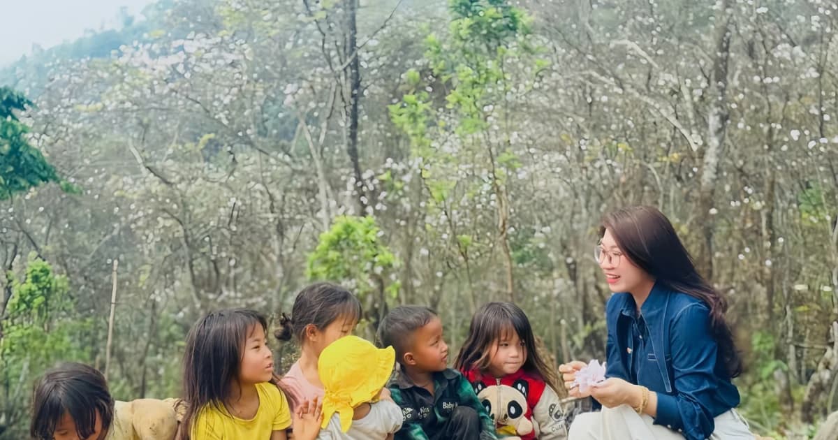 'Mở lối': Hành trình gieo chữ và thắp sáng niềm tin nơi rẻo cao