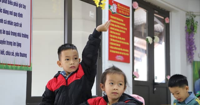 Có nên tách riêng học bổng cho con em giáo viên?