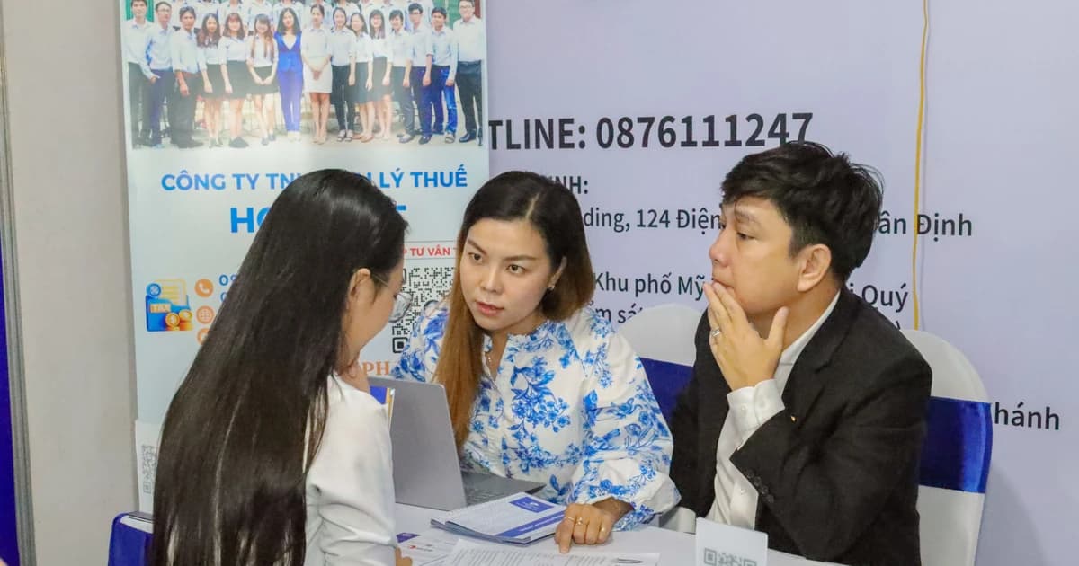 97% sinh viên Trường Đại học Luật TPHCM có việc làm sau một năm