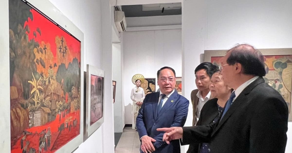 Triển lãm 44 tác phẩm sơn mài tiêu biểu chào mừng Đại hội XIV của Đảng