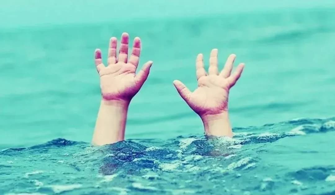 Hai trẻ tử vong ở hồ bơi cạn tại TPHCM: Cảnh báo sai lầm sơ cứu 'chết người'