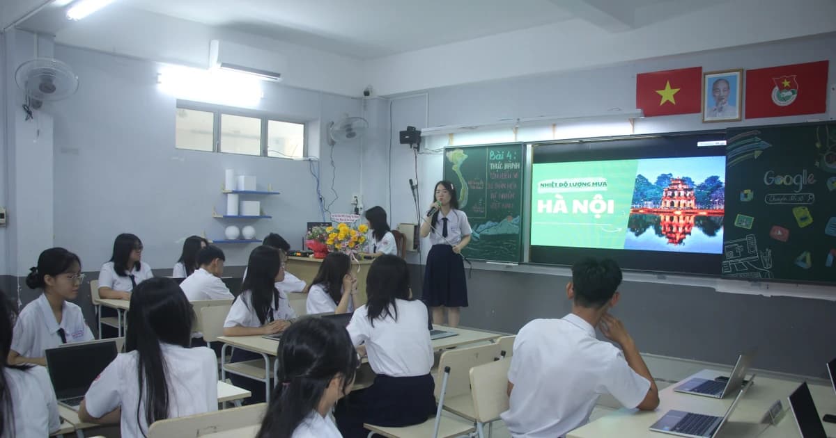 Lãnh đạo sở GD&ĐT TPHCM yêu cầu không đưa nhiều hoạt động liên kết vào trường