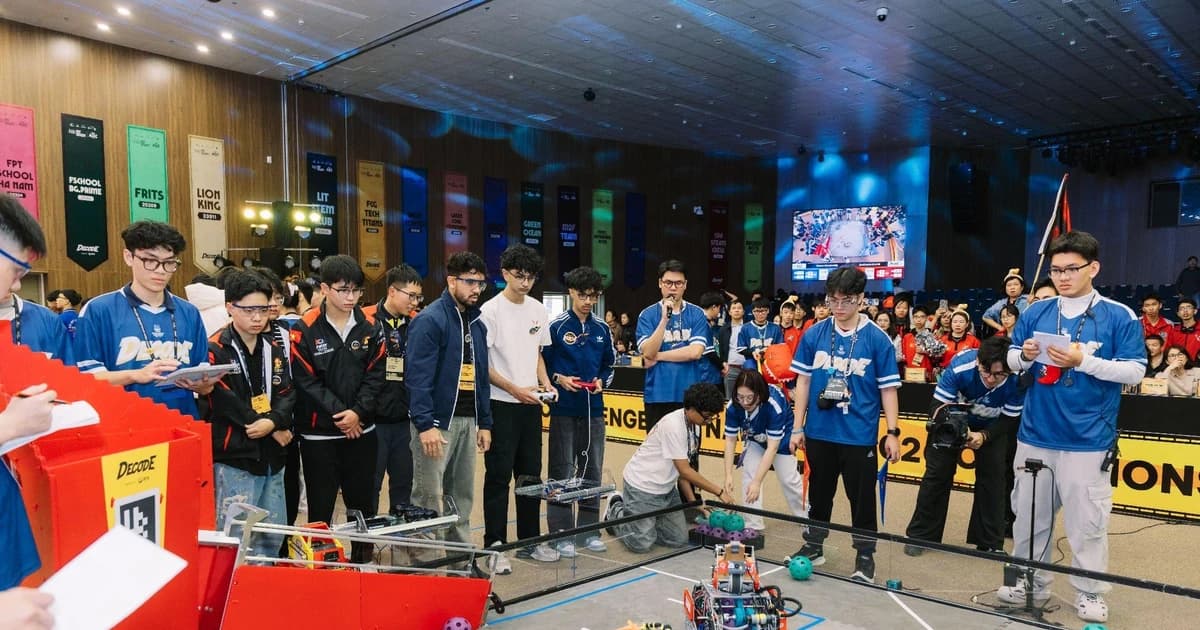 HS Chuyên Amsterdam và FPT Hà Nội đại diện Việt Nam thi đấu robotics tại Mỹ