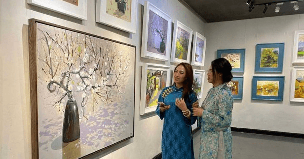 Khi ký ức làng quê được thắp sáng trong triển lãm mới của họa sĩ Quỳnh Thơm