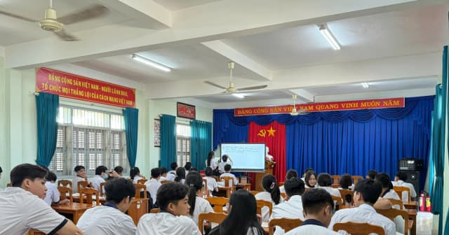 Đề xuất quy trình toàn diện cho tài liệu giáo dục địa phương