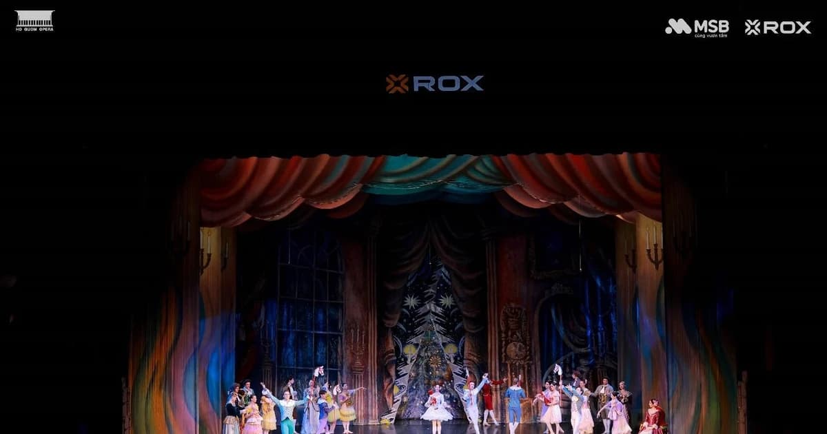 Nghệ sĩ Russian State Ballet thăng hoa trên sân khấu Nhà hát Hồ Gươm