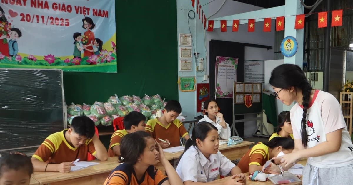 Những Chủ nhật không bảng đen ở lớp học của 'ngoại Thủy'