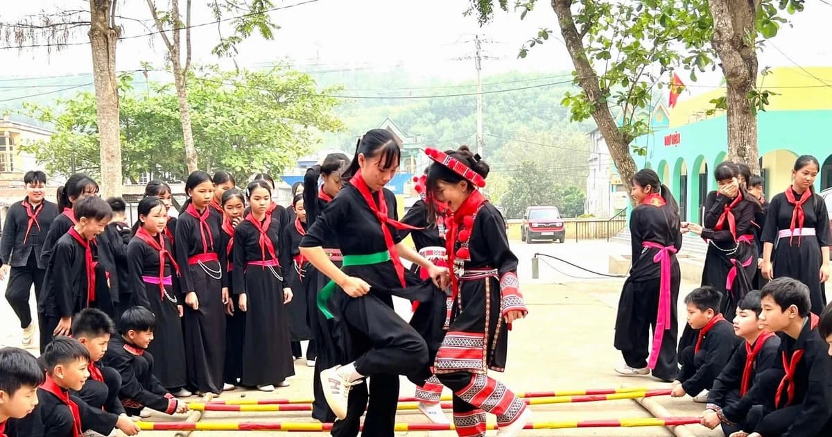 Đưa bản sắc địa phương thành 'sức mạnh mềm' trong trường học