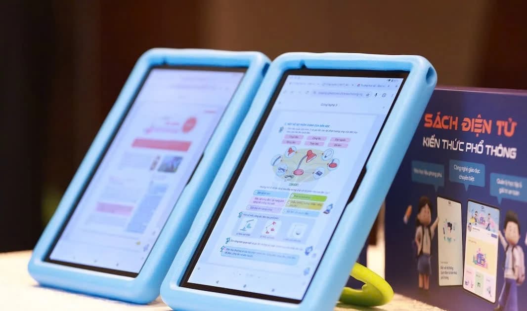 Chuẩn hóa sách giáo khoa điện tử từ nội dung đến quy trình chuyển thể, thẩm định