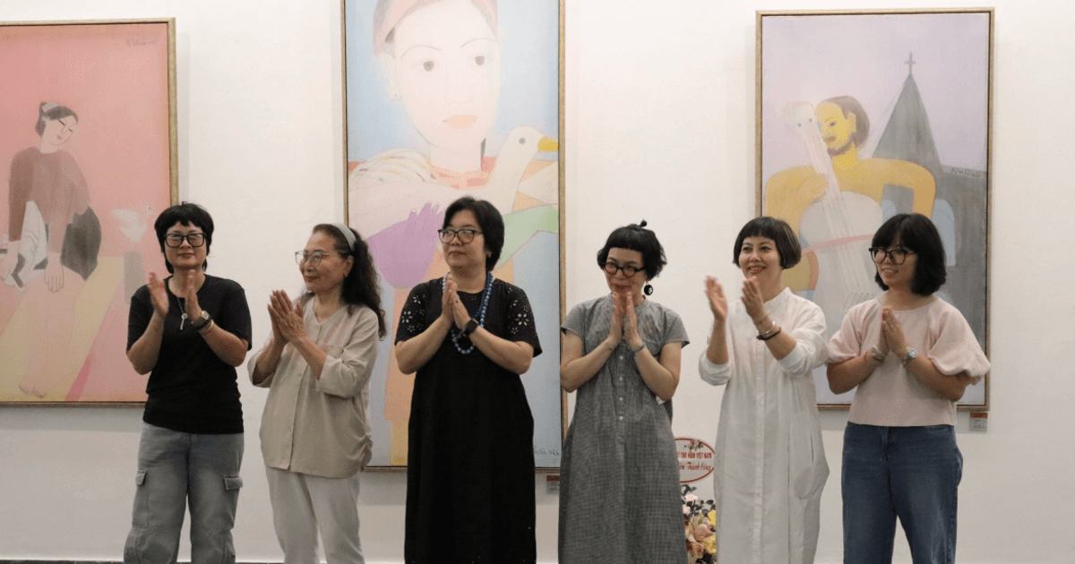 Triển lãm ‘Vừa yêu vừa vẽ’: Nơi những tâm hồn kể chuyện đời trên lụa