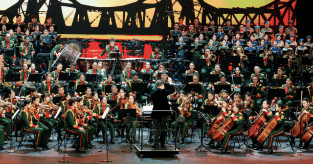 “Giao hưởng non sông” – khi âm nhạc hàn lâm ngân vang giữa phố