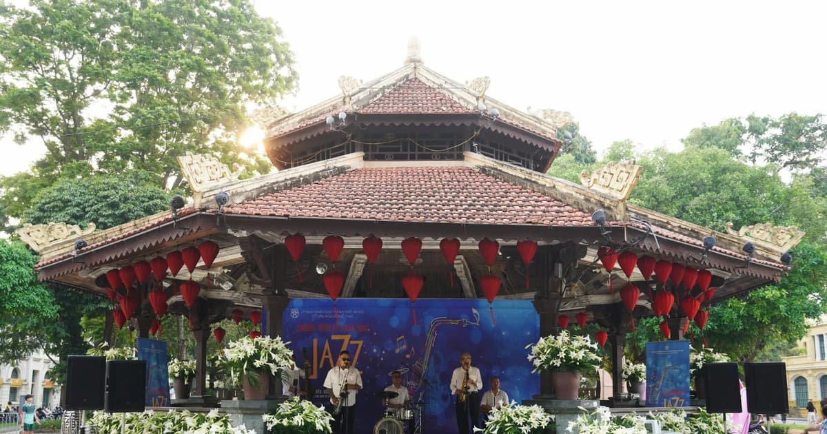 'Âm nhạc cuối tuần' tại Nhà Bát Giác đổi lịch diễn