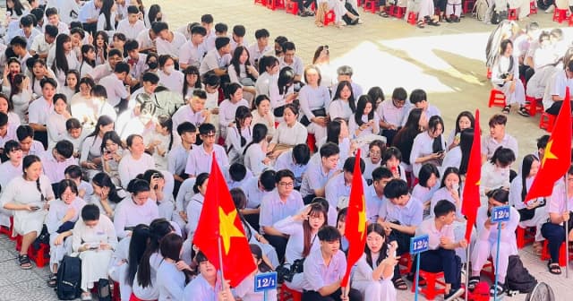 Ôn thi tốt nghiệp THPT 'đúng cách' cho học viên giáo dục thường xuyên