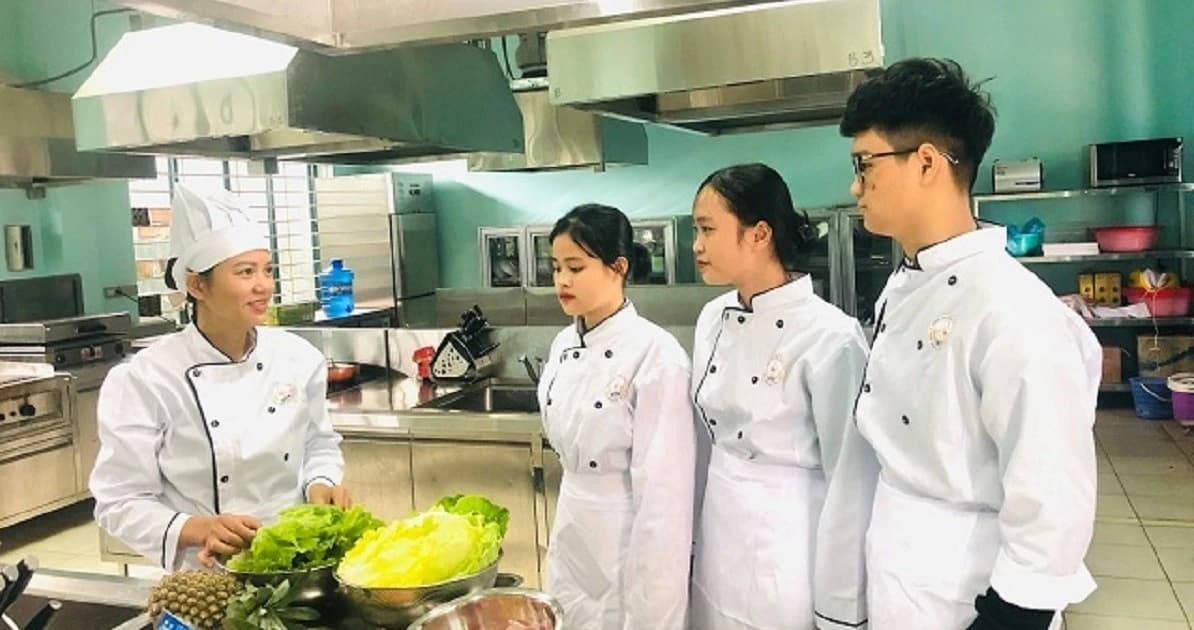 Mở rộng không gian tự chủ