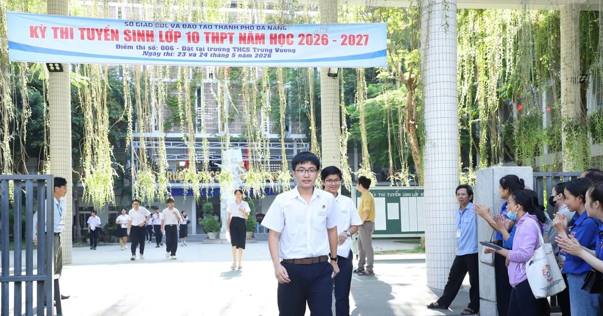 Đà Nẵng đưa chuyện chiếc máy bay đầu tiên vào đề thi môn Tiếng Anh