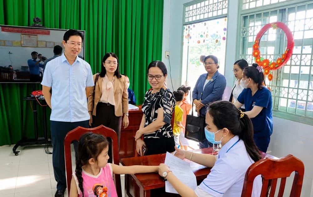 Đồng Tháp khám sức khỏe miễn phí cho người dân