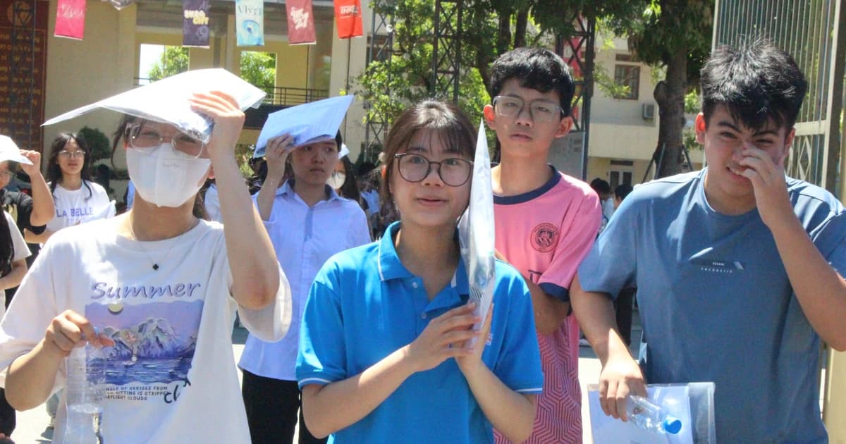Khám phá thế giới để hiểu chính mình vào đề Văn THPT chuyên Hà Tĩnh