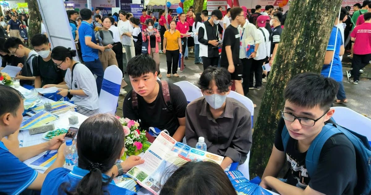 Tháo gỡ điểm nghẽn nguồn nhân lực chất lượng cao về kỹ thuật và công nghệ chiến lược