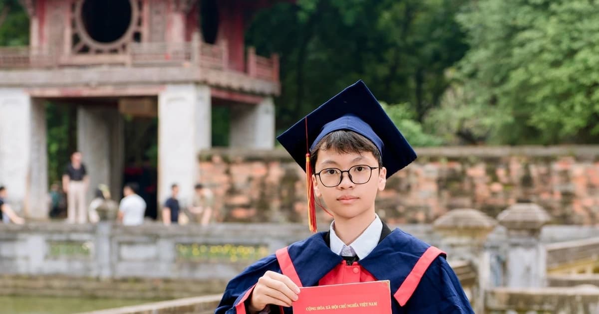 Cú 'quay xe' giúp nam sinh chinh phục điểm chuyên Vật lí cao nhất thành phố