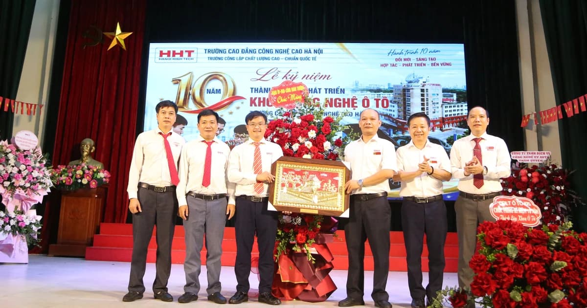 Từ giảng đường đến nghề nghiệp - dấu ấn khoa công nghệ ô tô