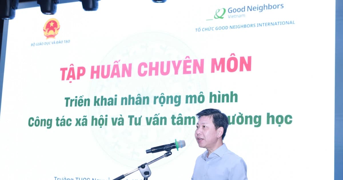 Công tác xã hội cần song hành với tư vấn tâm lý học đường