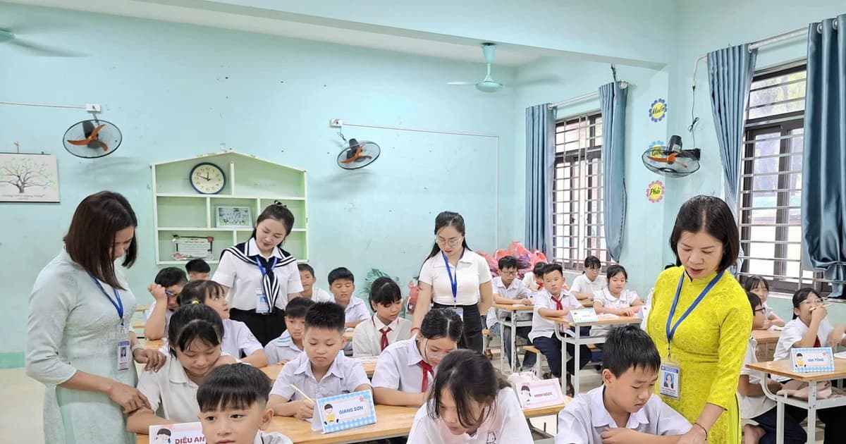 Khi cán bộ quản lý trở lại nghề dạy học