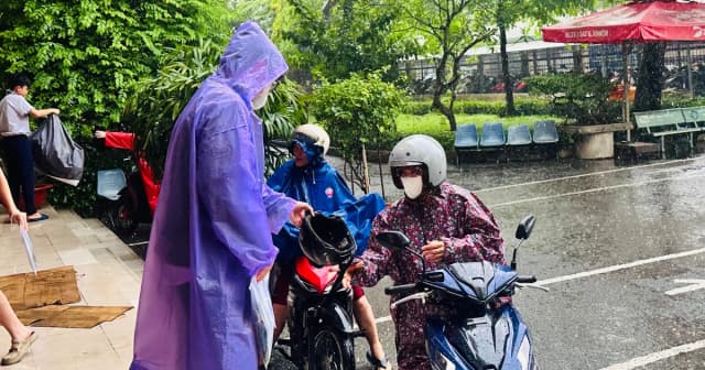 TPHCM tăng giải pháp bảo đảm an toàn cho học sinh trên đường đến trường