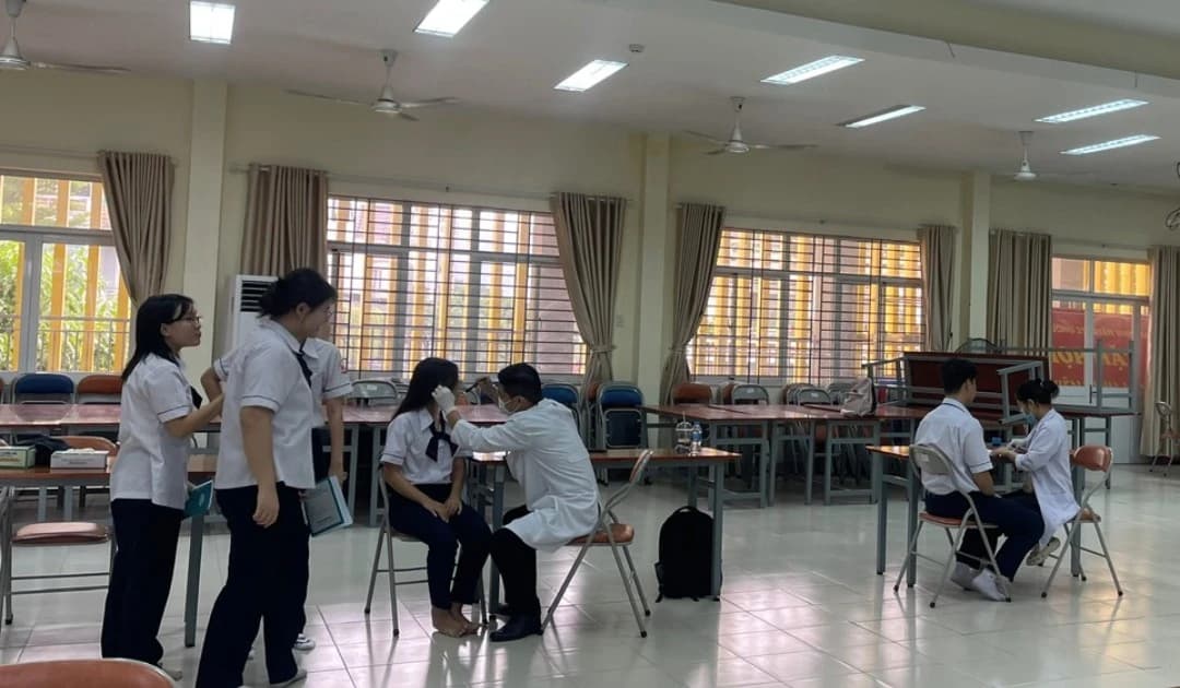 Chuyển đổi số y tế học đường: Chậm trễ là tụt lại