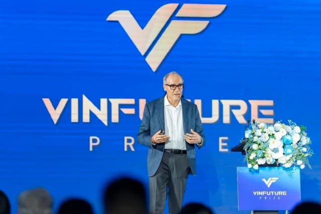 Nhà khoa học quốc tế nói gì về tình trạng ô nhiễm đến ngạt thở tại Hà Nội?