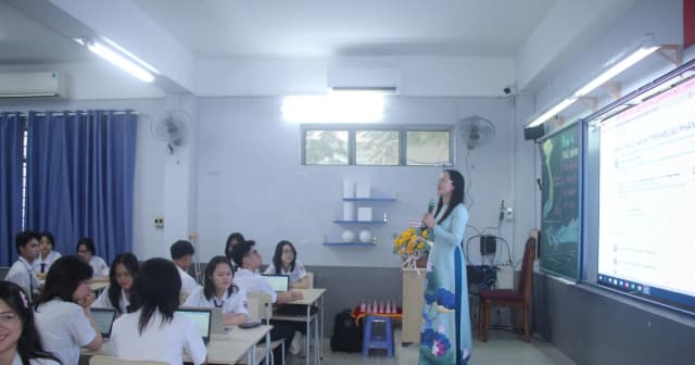 Tuyển giáo viên sẽ nâng chuẩn với 2 vòng thi, đánh giá trực tiếp năng lực đứng lớp