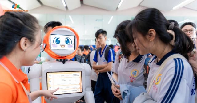 Hơn 3.500 học sinh THPT ở ĐBSCL trải nghiệm tại FPTU Big Open Day