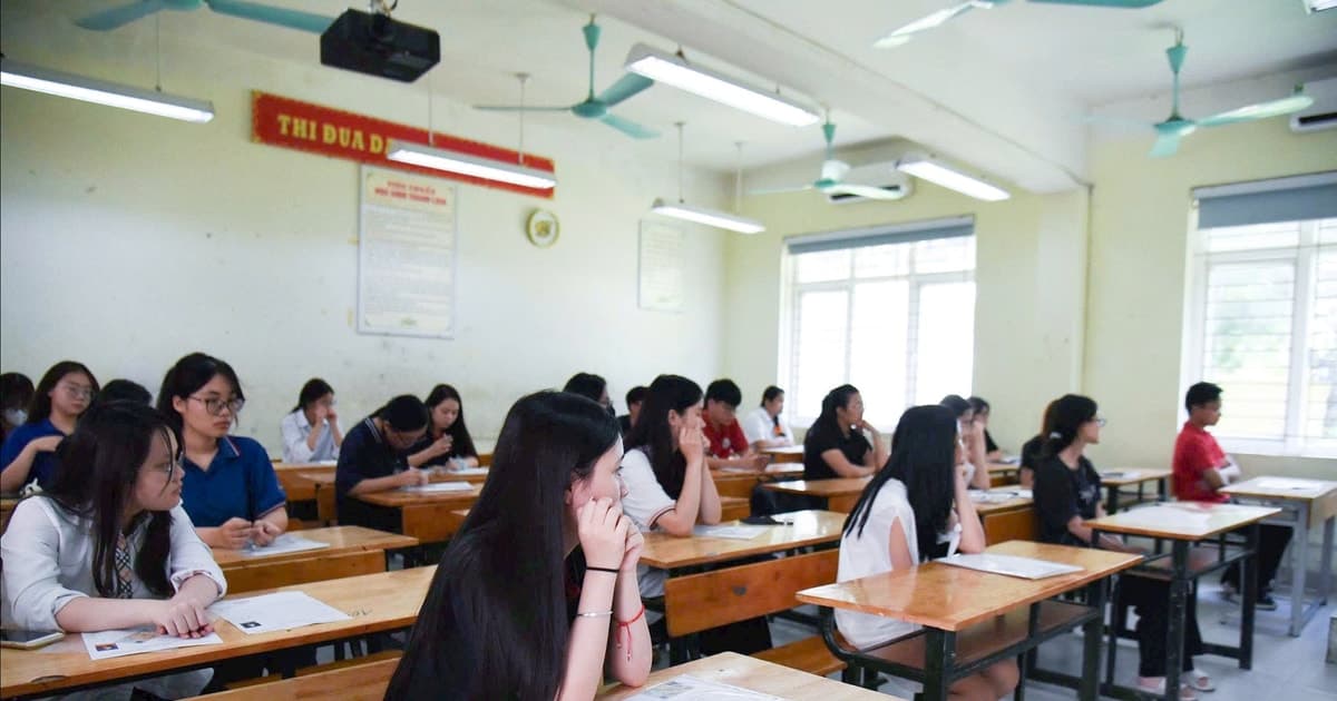 Tạm dừng phương án thi tổ hợp 6 môn vào lớp 10, chờ thời điểm phù hợp